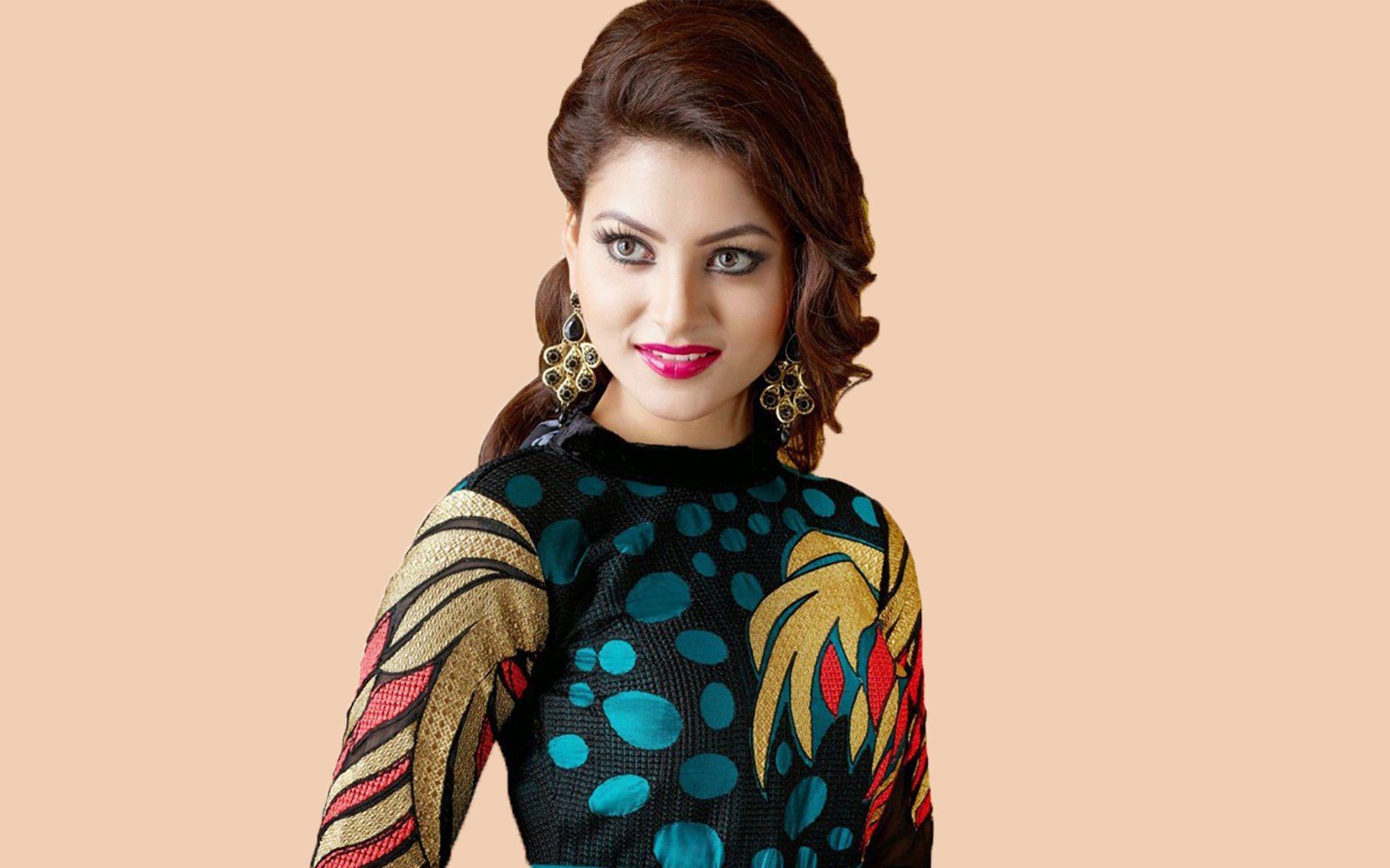 1920x1200 1920x1200 urvashi rautela desktop wallpaper
