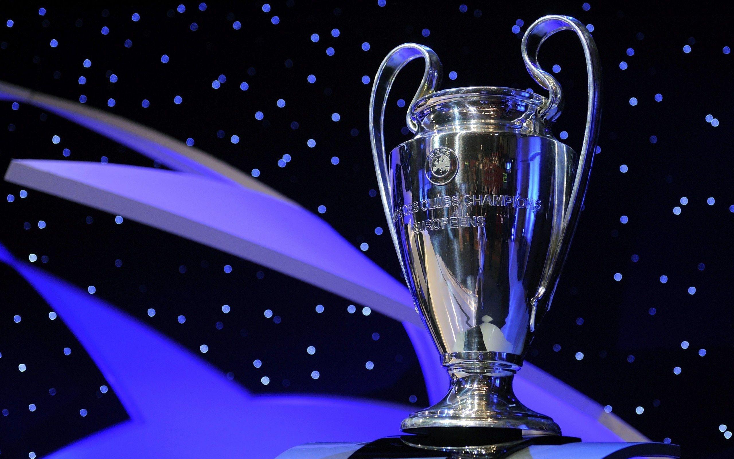 2560x1600 Champions League Wallpaper