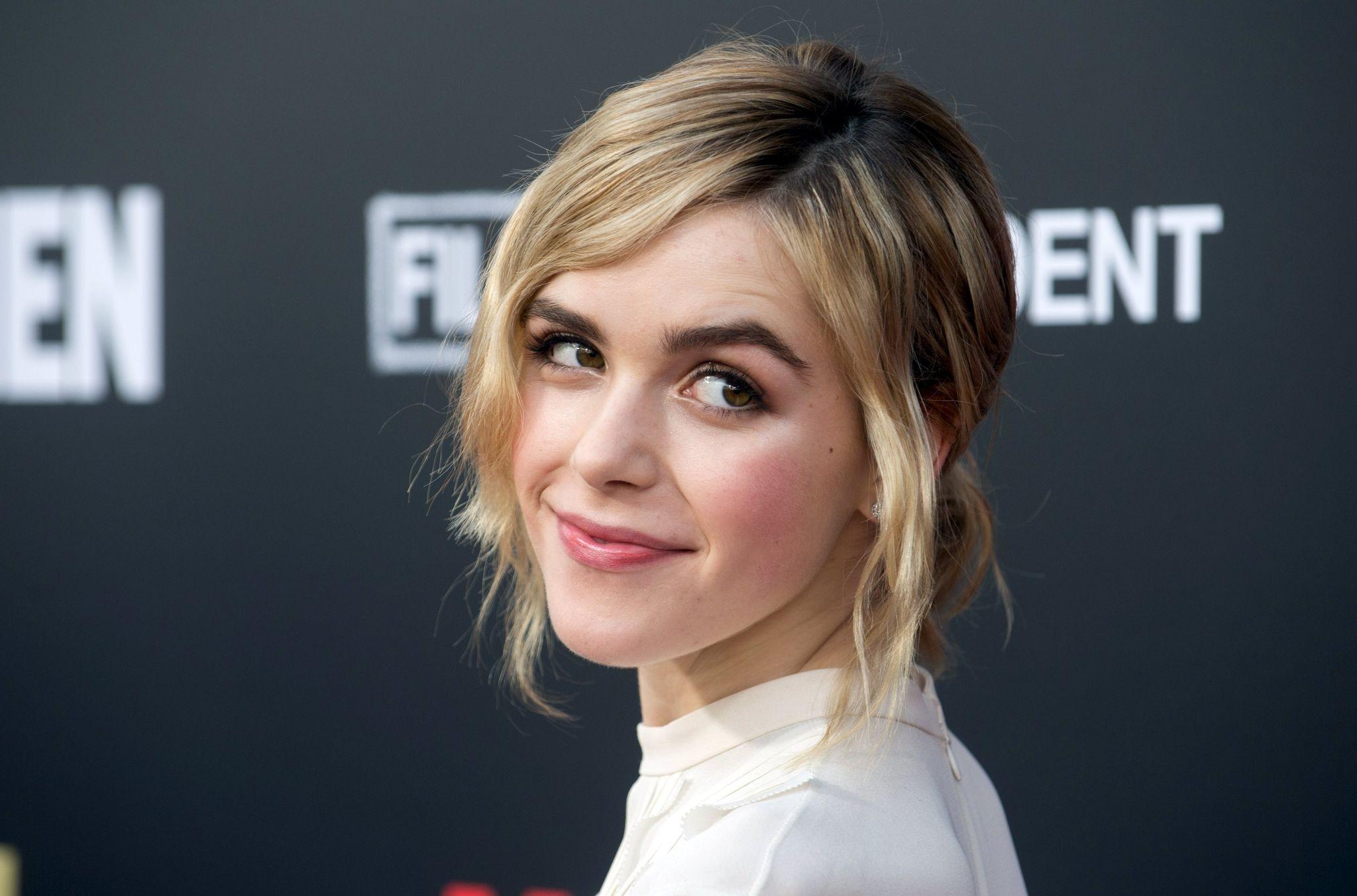 2048x1353 Kiernan Shipka Wallpaper, Picture, Image