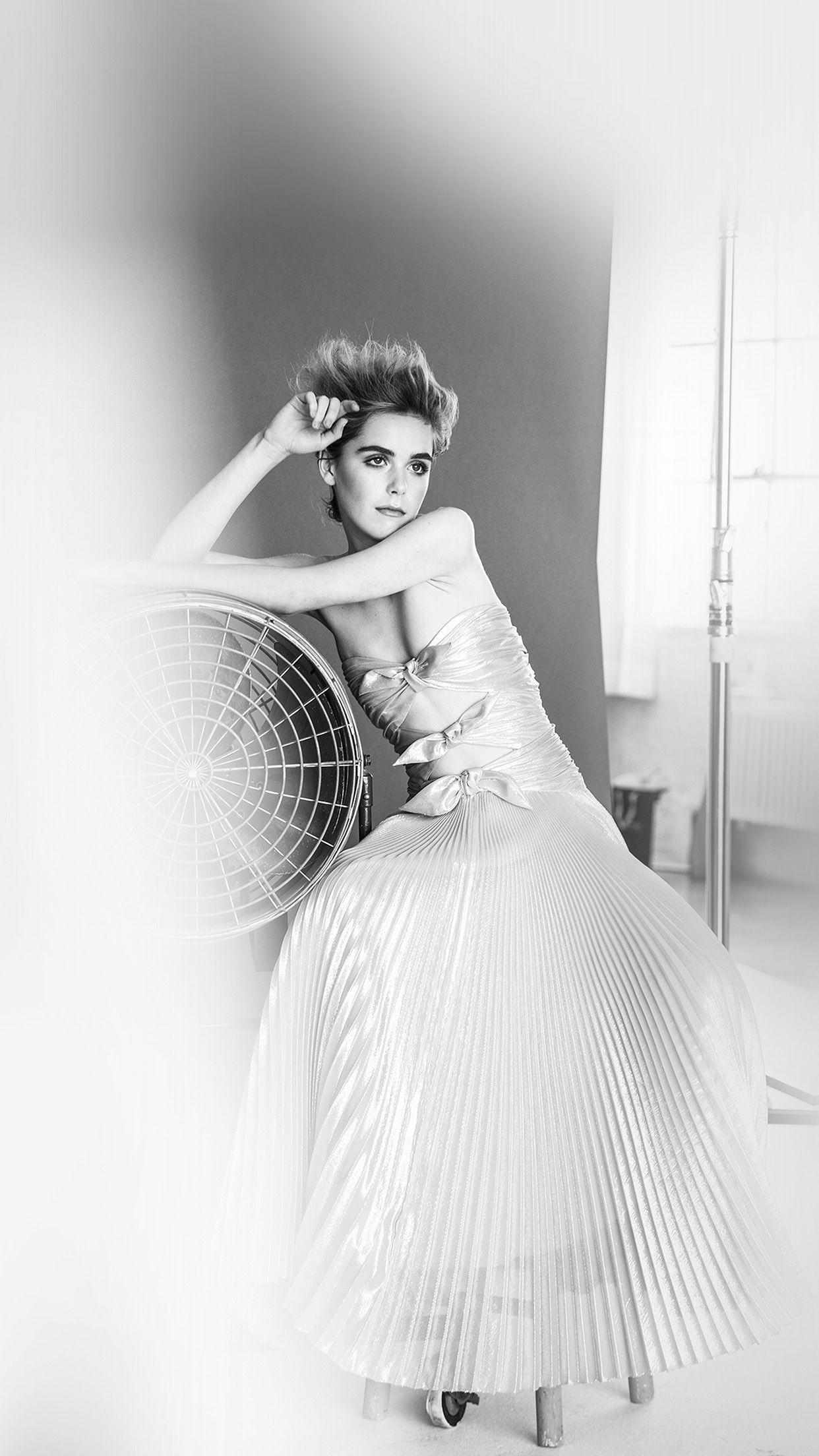 1242x2208 iPhone wallpaper. kiernan shipka girl