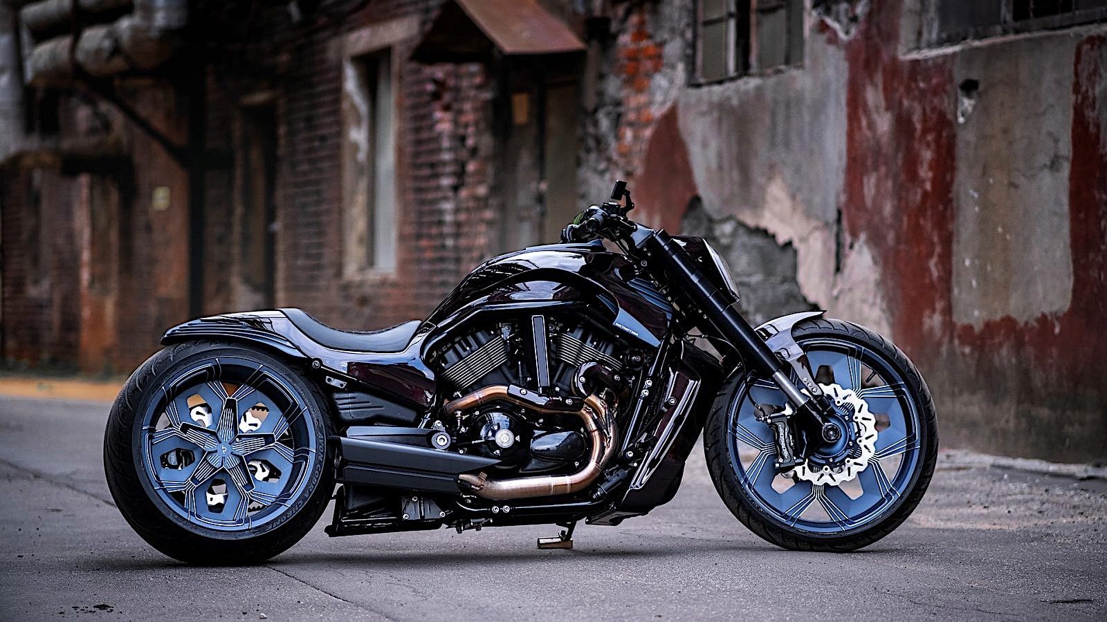 1600x900 Custom Harley Davidson V Rod Has Wheels