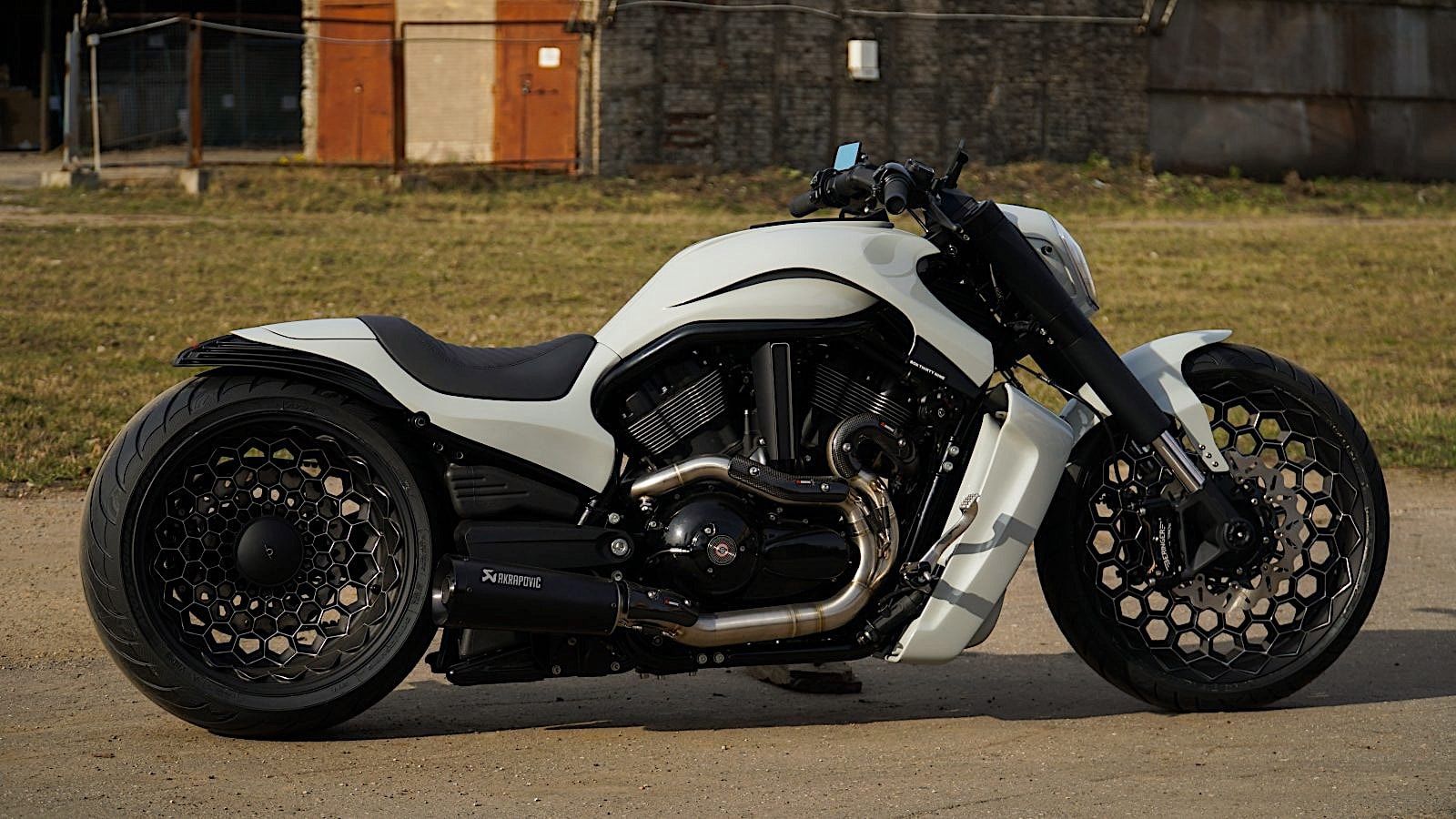 1600x900 Custom Harley Davidson V Rod Makes