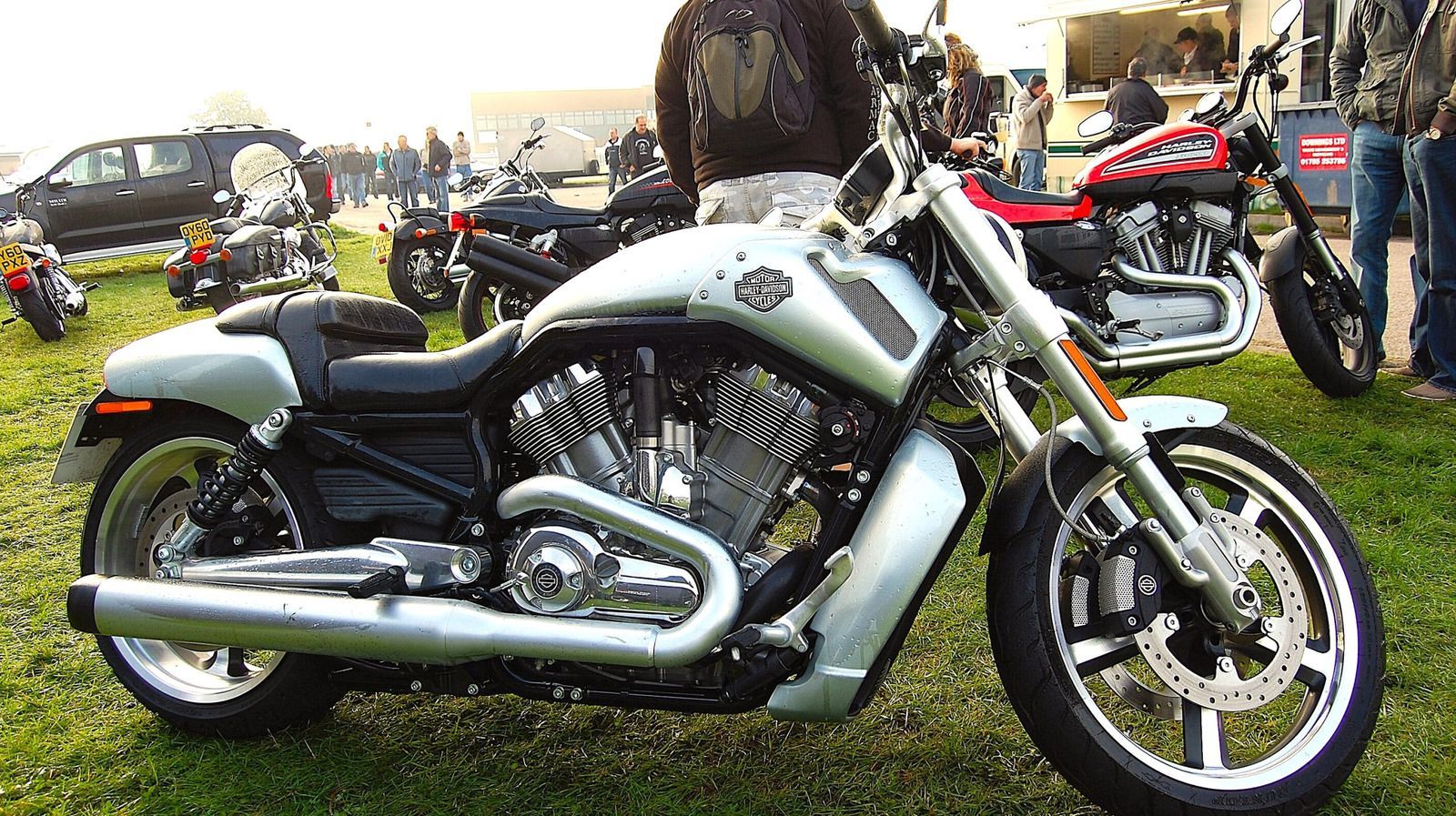 1600x897 Harley Davidson V Rod Muscle