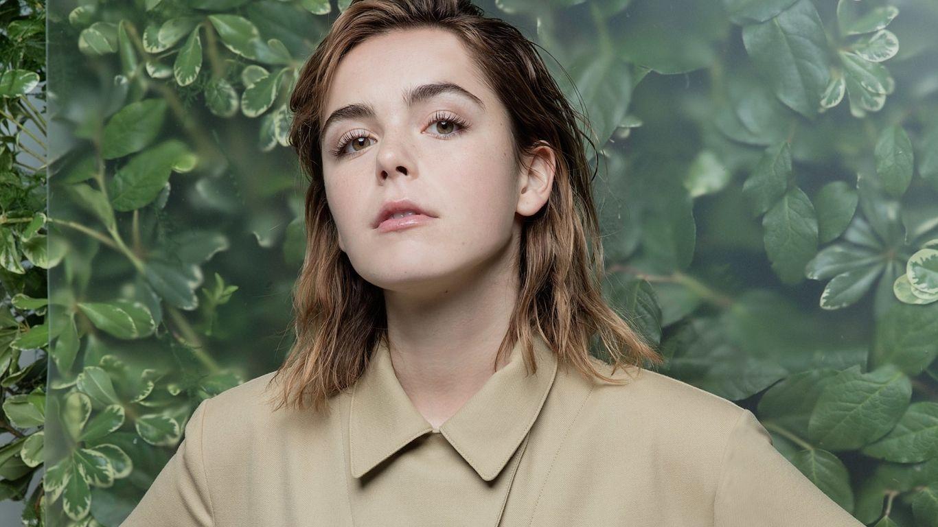 1366x768 Kiernan Shipka W Magazine 2019 1366x768 Resolution