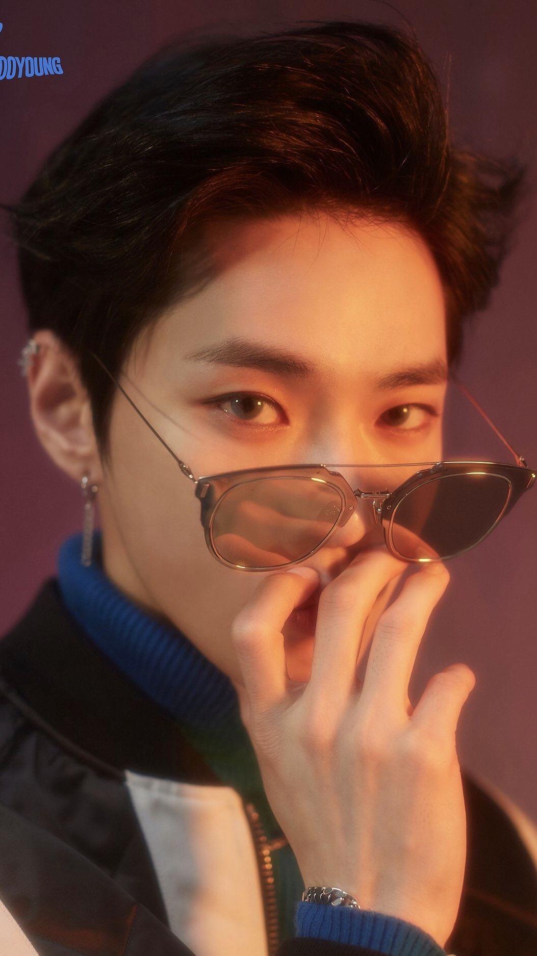1053x1875 NCT #NCT_U #NCT_U_BOSS #BOSS #DOYOUNG #WALLPAPER in 2019