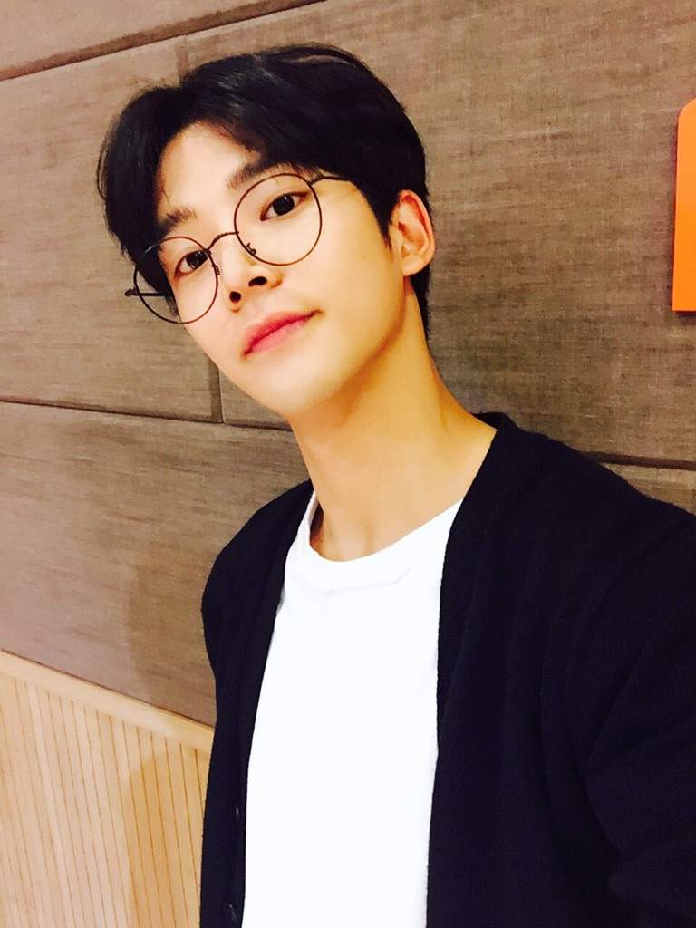 768x1024 Happy birthday Rowoon