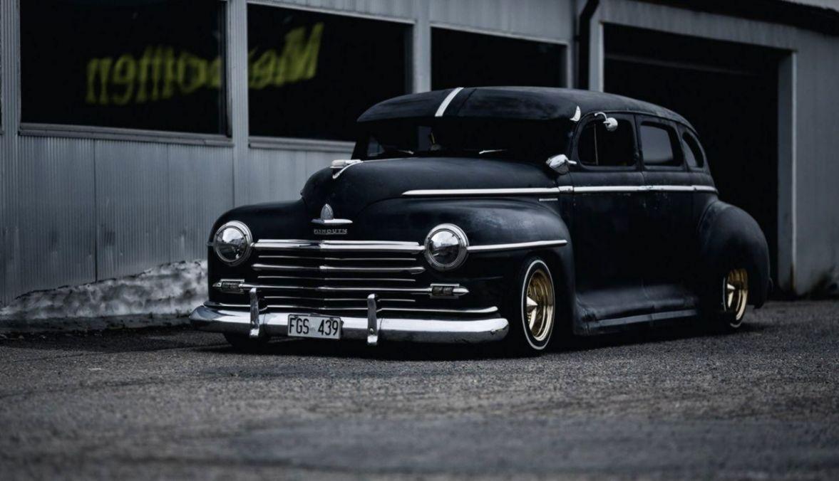 1177x676 Plymouth Classic Car HD Wallpaper