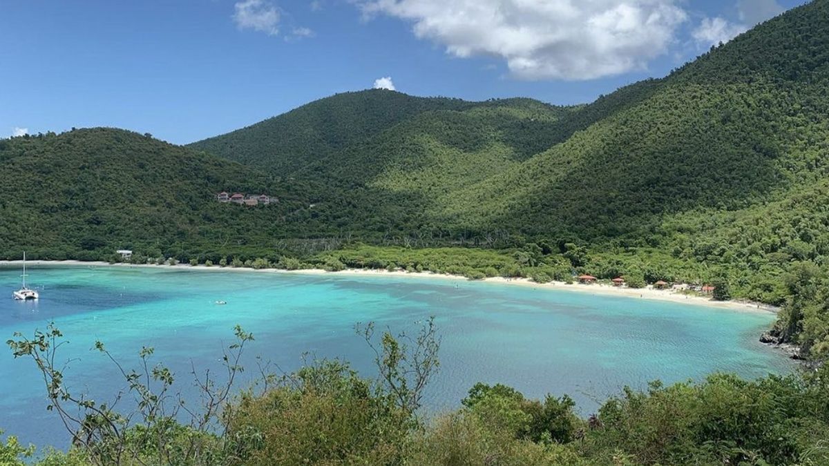 1200x675 Recipe for the Perfect Caribbean Beach Bar