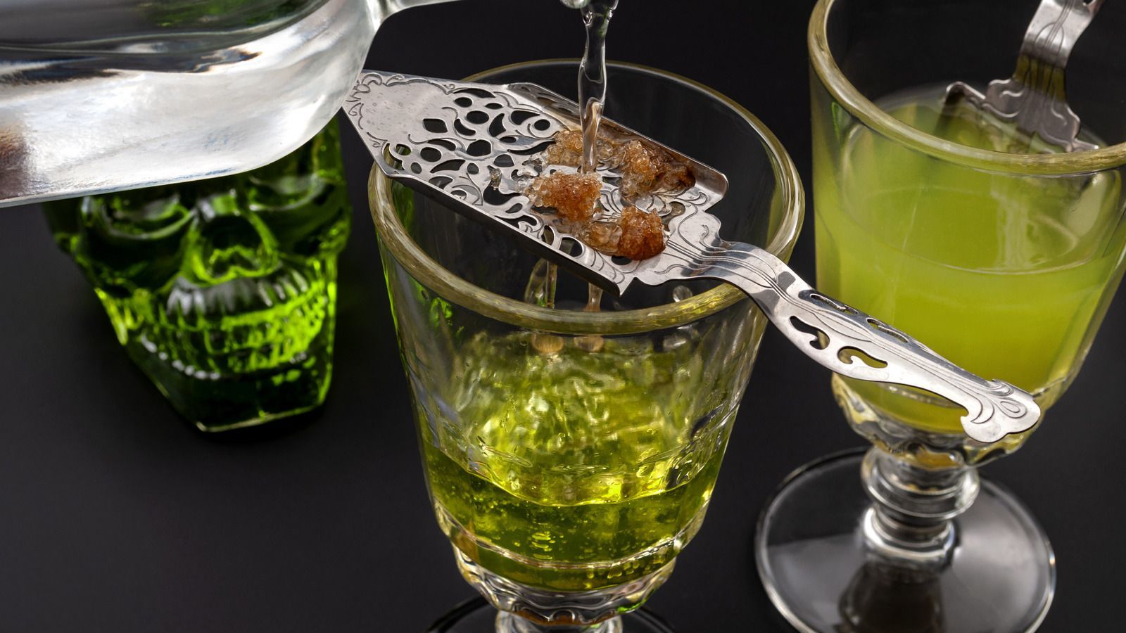1600x900 Why Absinthe Gets Cloudy