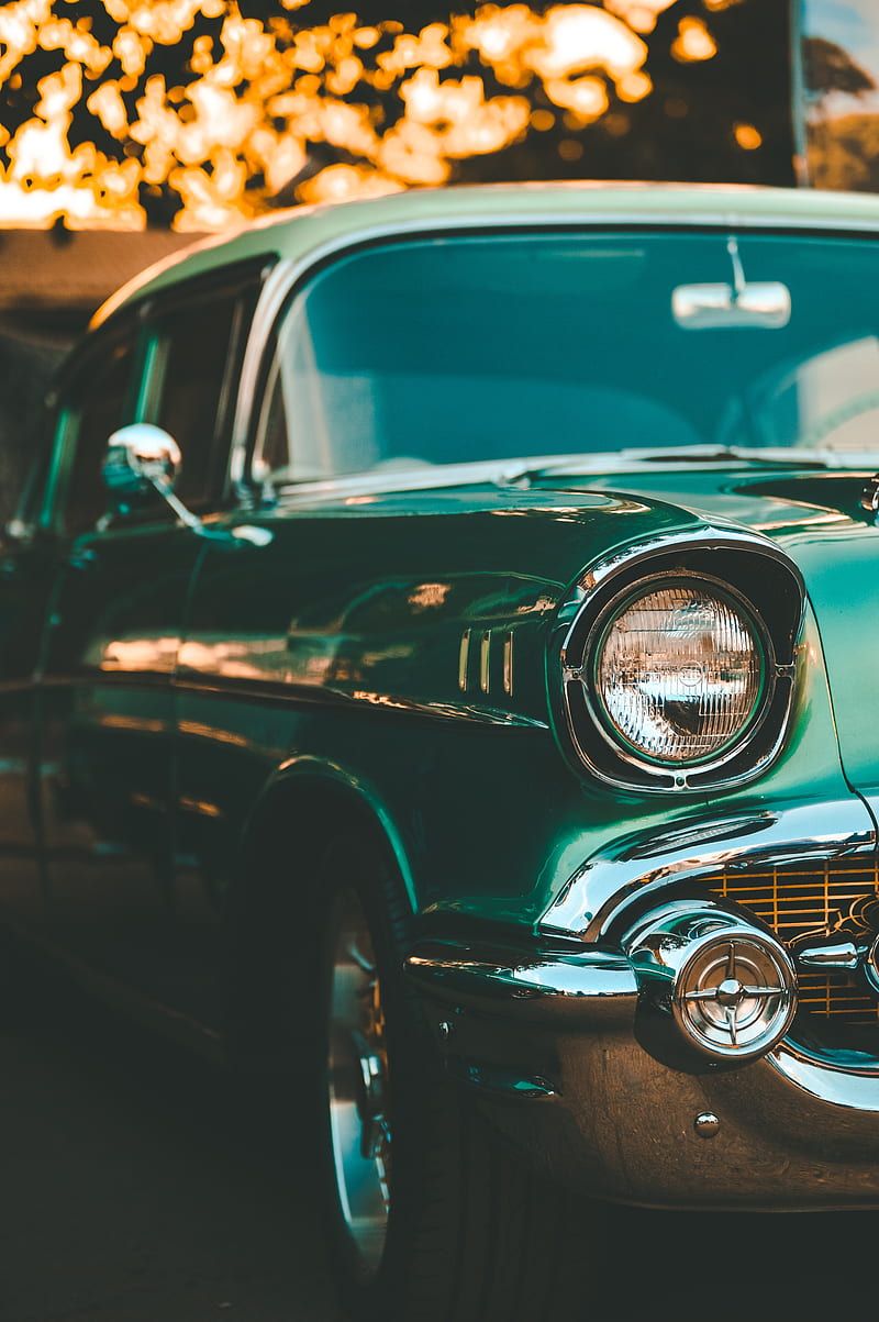 800x1203 Vintage car, headlight, shiny, retro, HD phone wallpaper