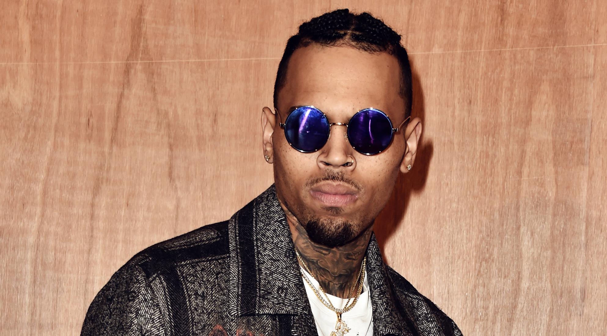 1986x1100 Chris Brown. Artist