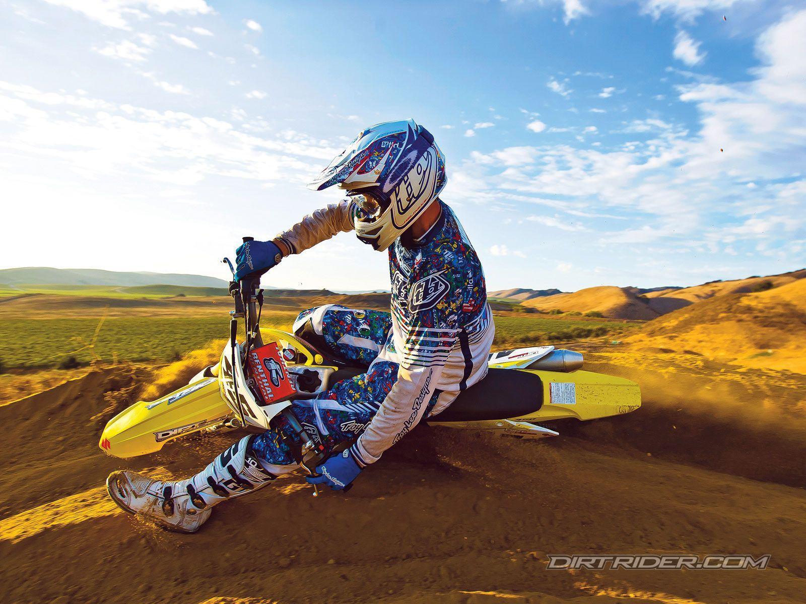 1600x1200 New Bike Suzuki RM Z 250 Wallpaper And Image