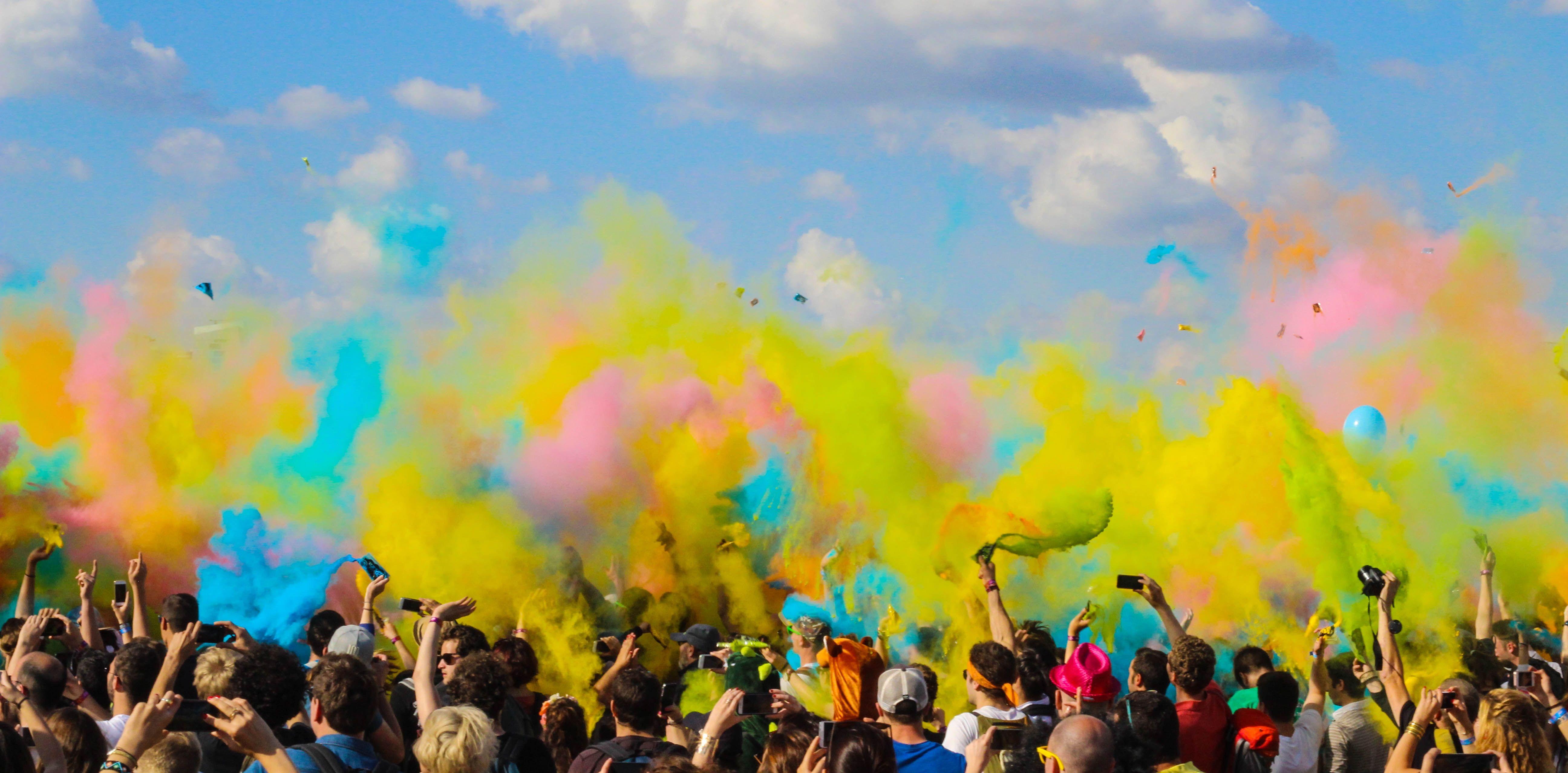 5184x2556 5184x2556 #colorful, #person, #group, #yellow, #blue