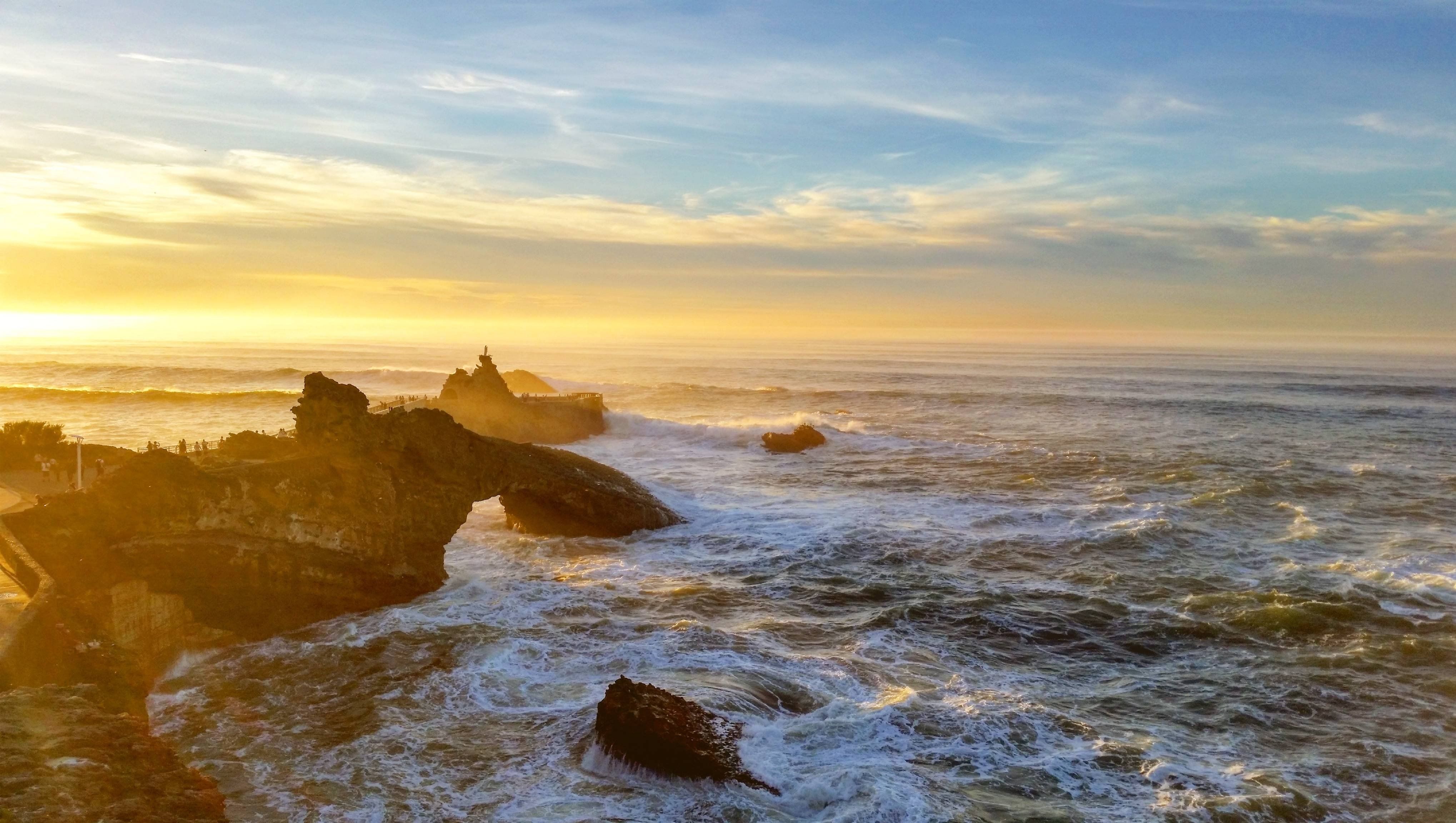 4076x2304 Biarritz Wallpaper