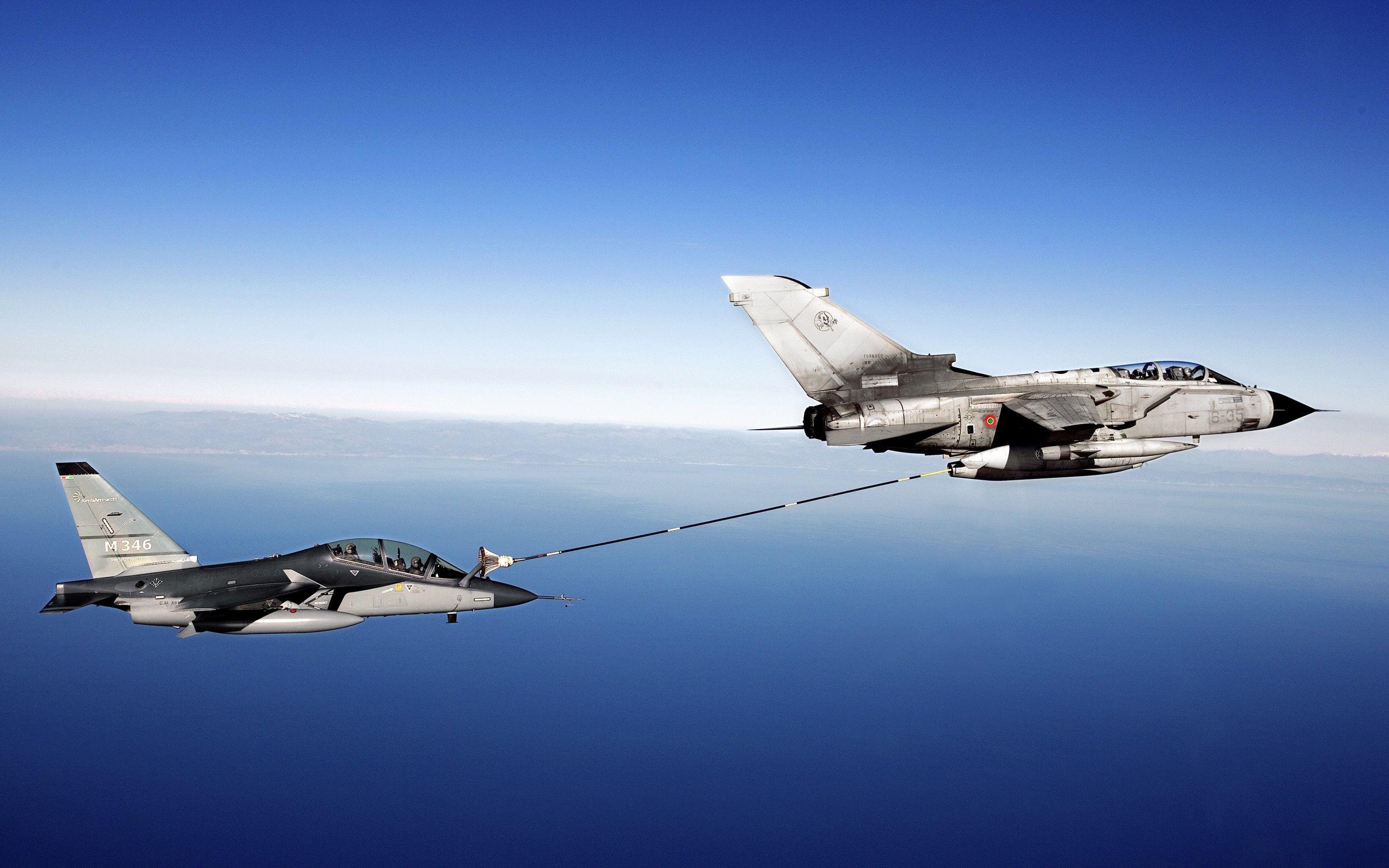 2880x1800 Fighter Aircraft Aircraft Wallpaper