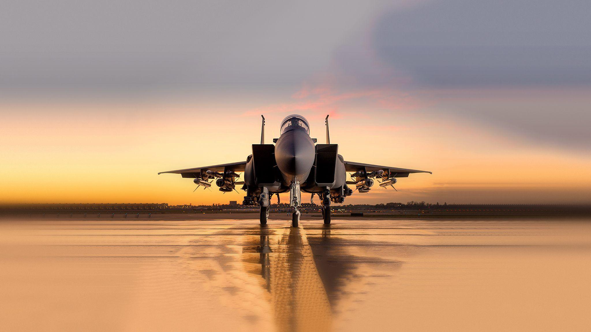 2048x1152 Wallpaper Jet Fighter