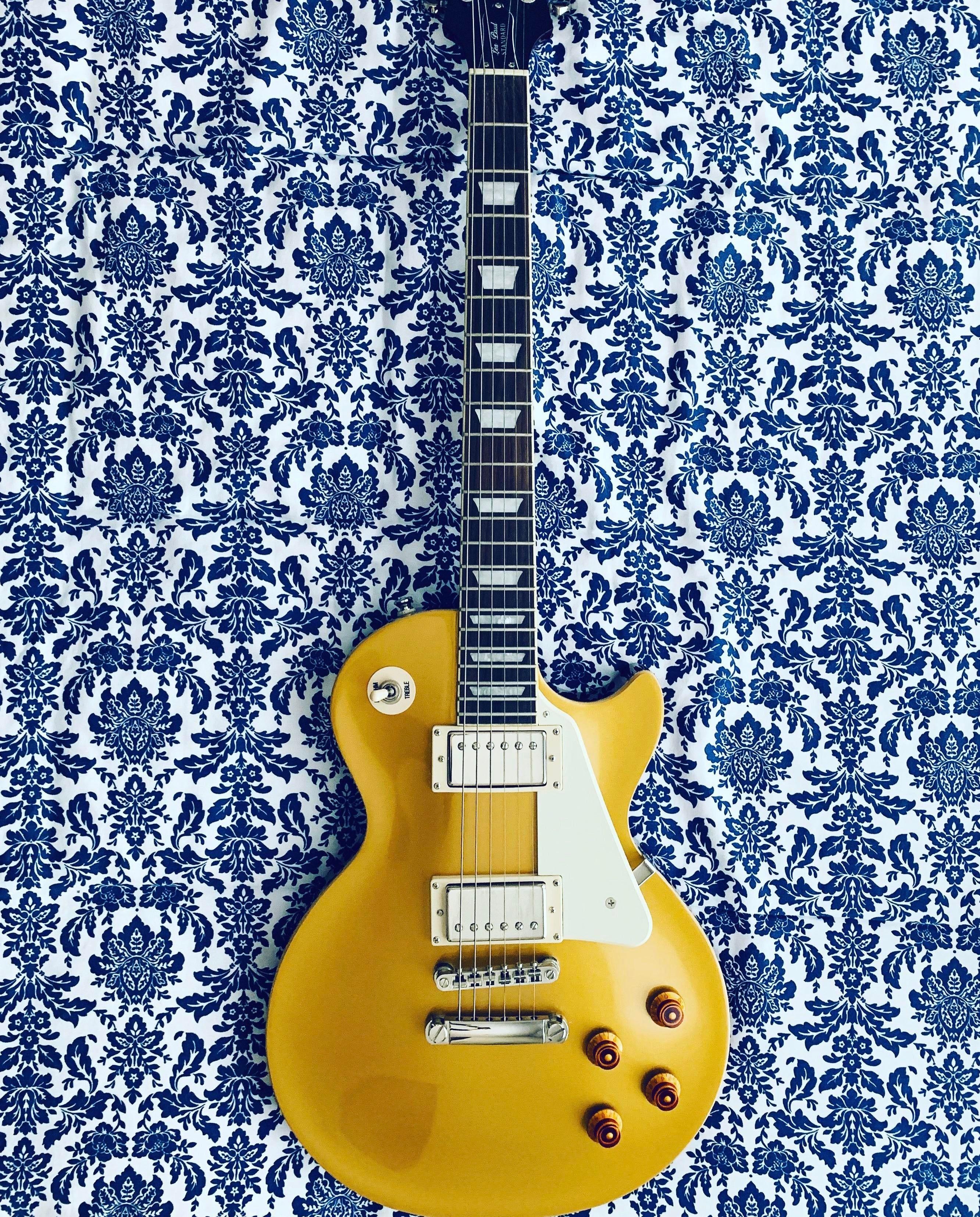 2665x3311 Epiphone Gold Top Electric guitar. iPhone X Wallpaper