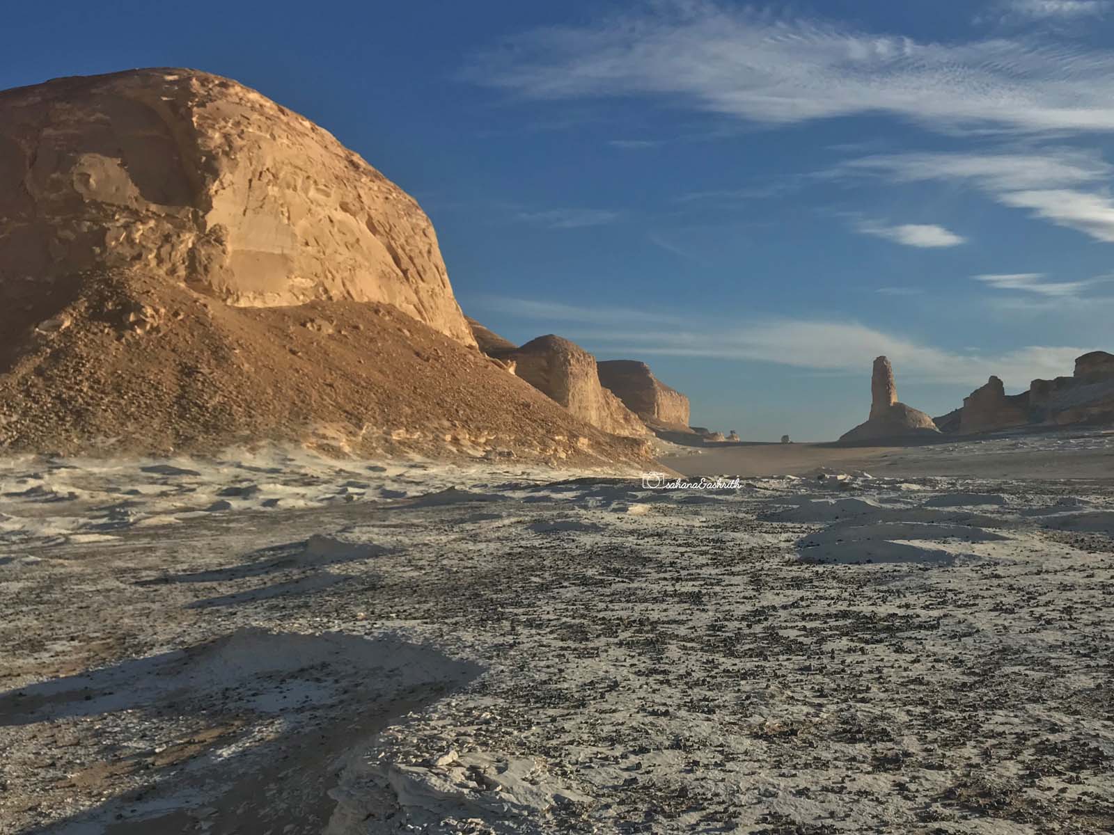 1600x1200 Why We Love Bahariya White Desert
