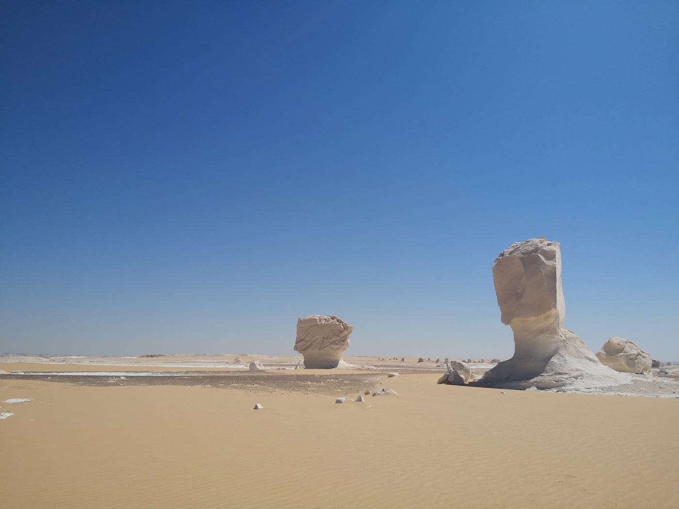 1400x1050 White desert Egypt