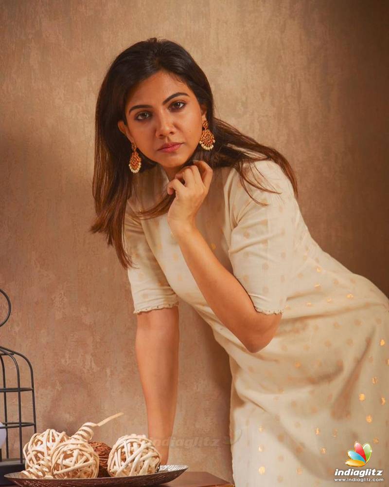 800x1000 Madonna Sebastian Photo Actress photo, image