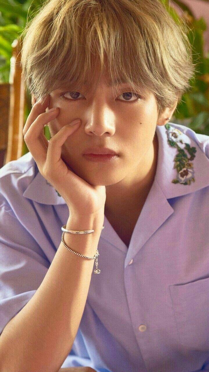 719x1280 Kim Taehyung.. Wallpaper uploaded