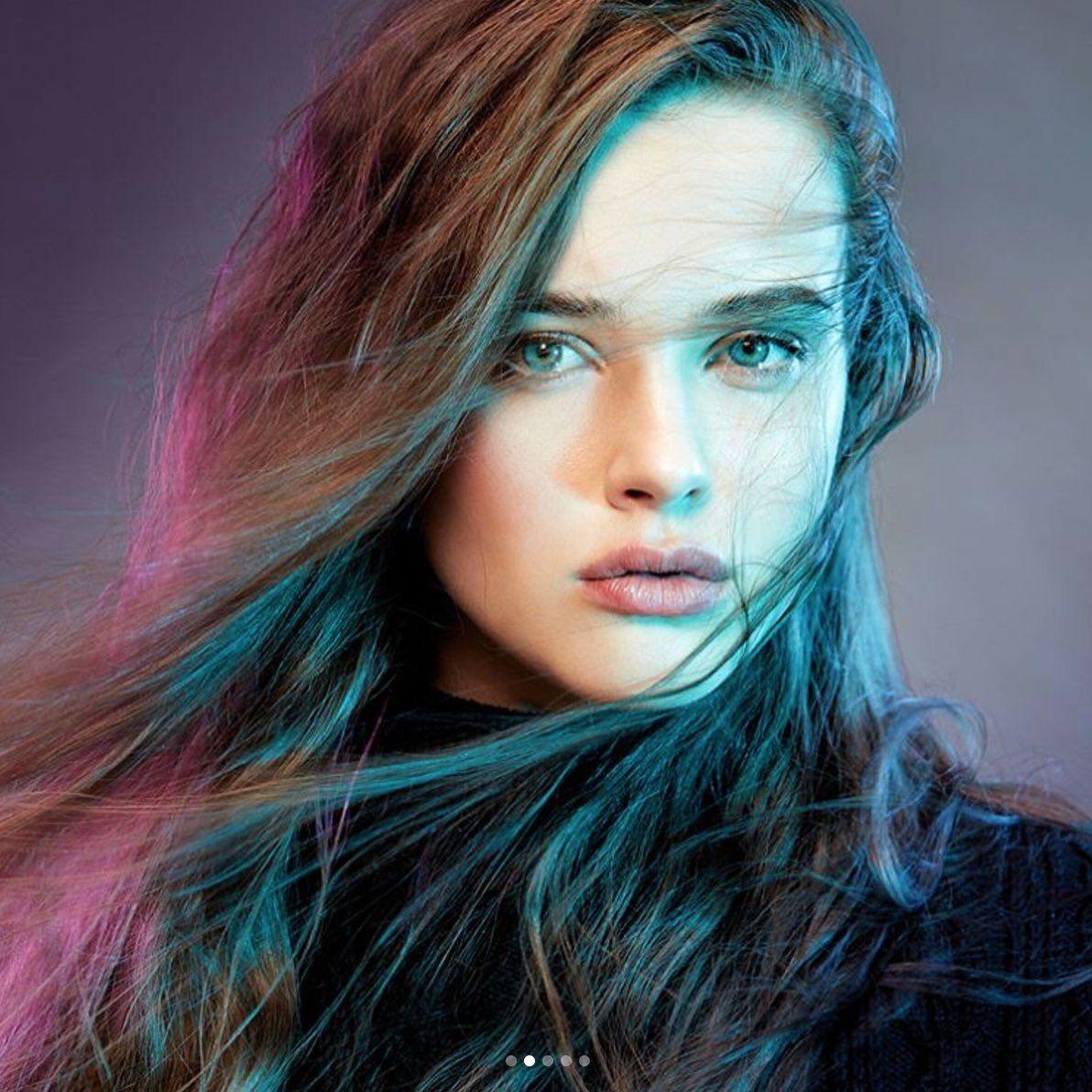 1192x1192 Katherine Langford Wallpaper Wide Figure Wallpaper Ideas