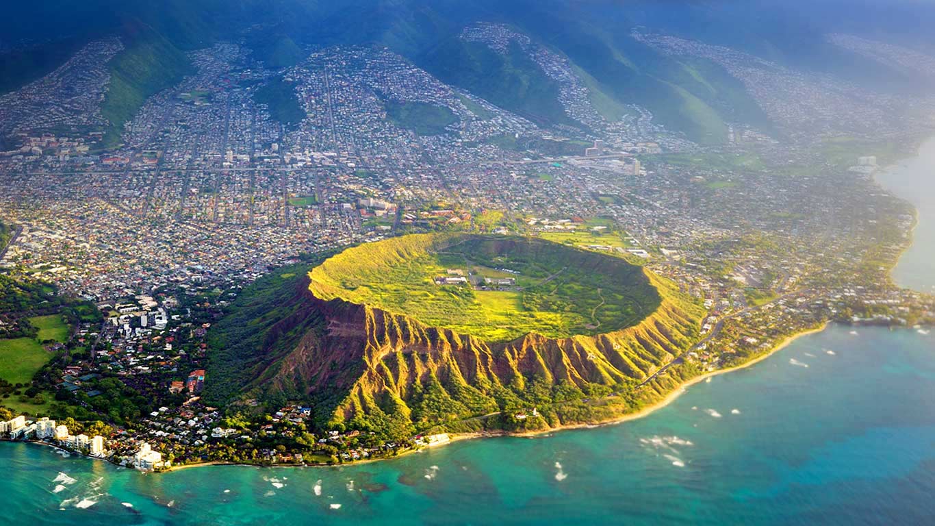 1366x768 Bing Hawaii Wallpaper