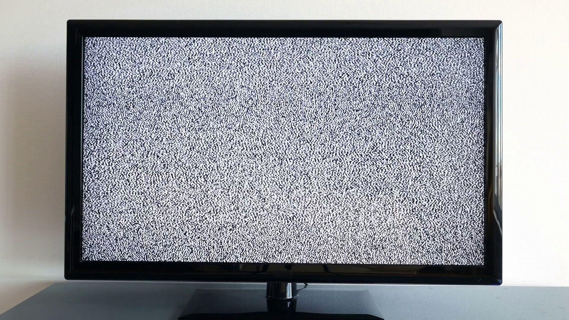 Телевизор экран стал черный