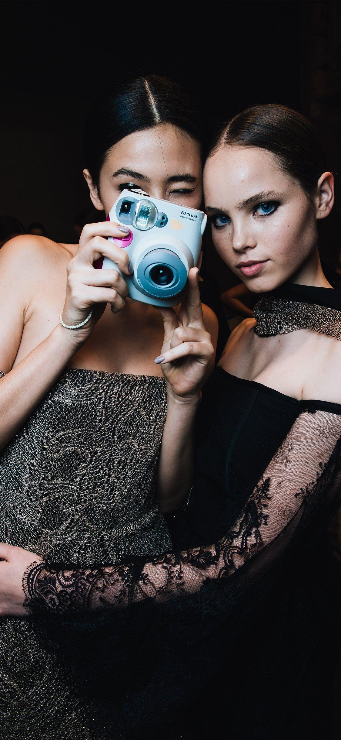 Fashion iPhone Wallpapers Top Free Fashion iPhone Backgrounds
