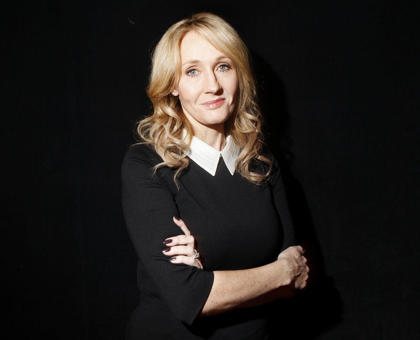 Lush Jk Rowling Income Per Day Background Concept Lush Jk Rowling Income Per Day Background Concept