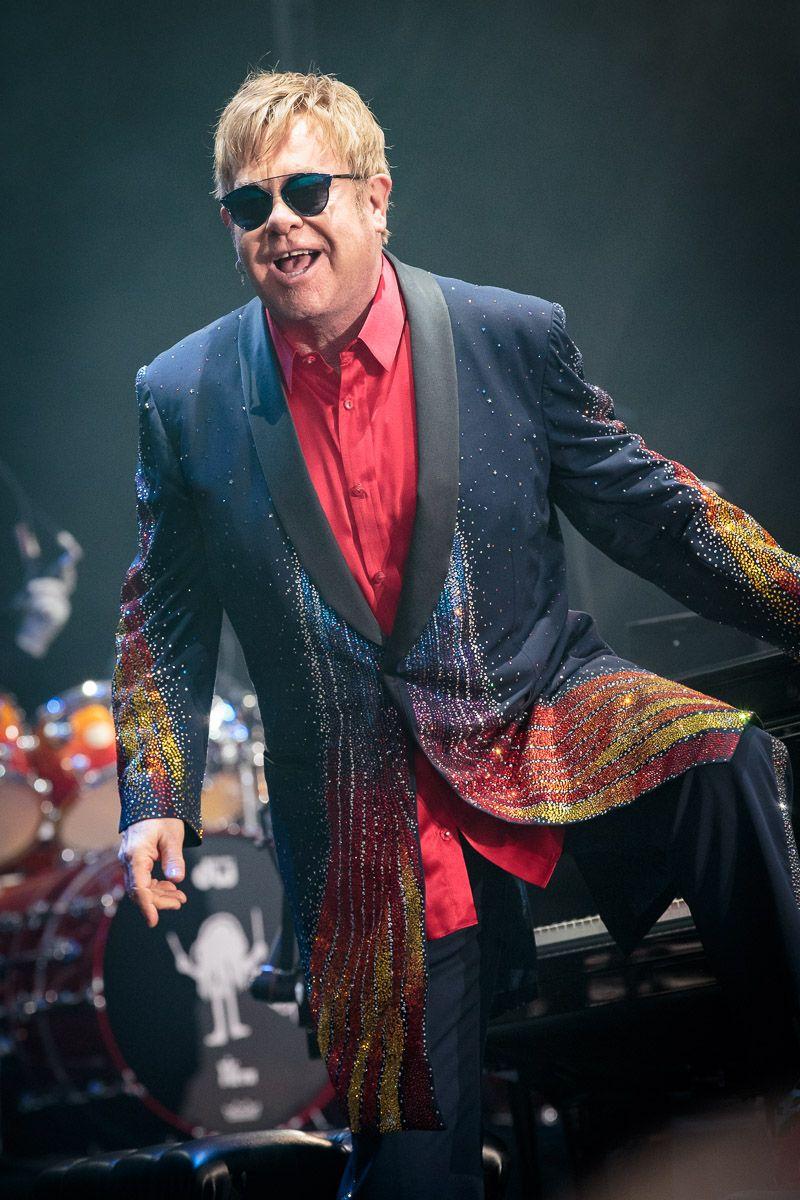 800x1200 Elton John Wallpaper