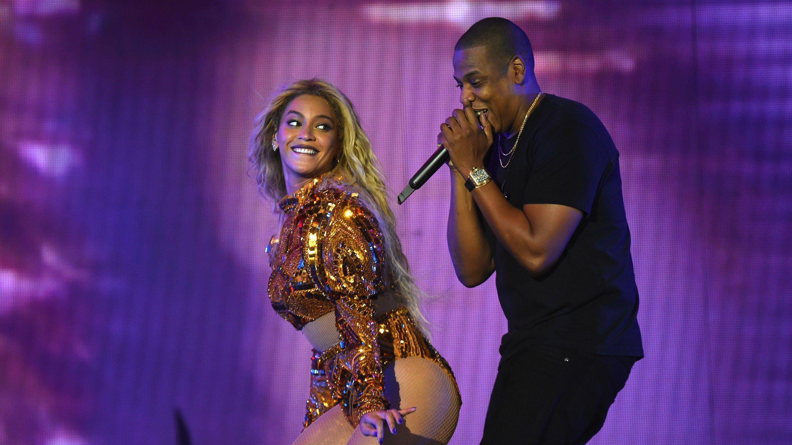 2560x1440 Major Pieces Of Art In Beyoncé And Jay Z's Apesh*t Video