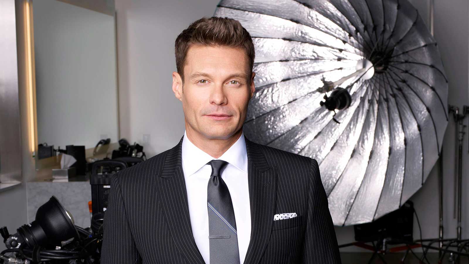 1600x900 HD Ryan Seacrest Wallpaper