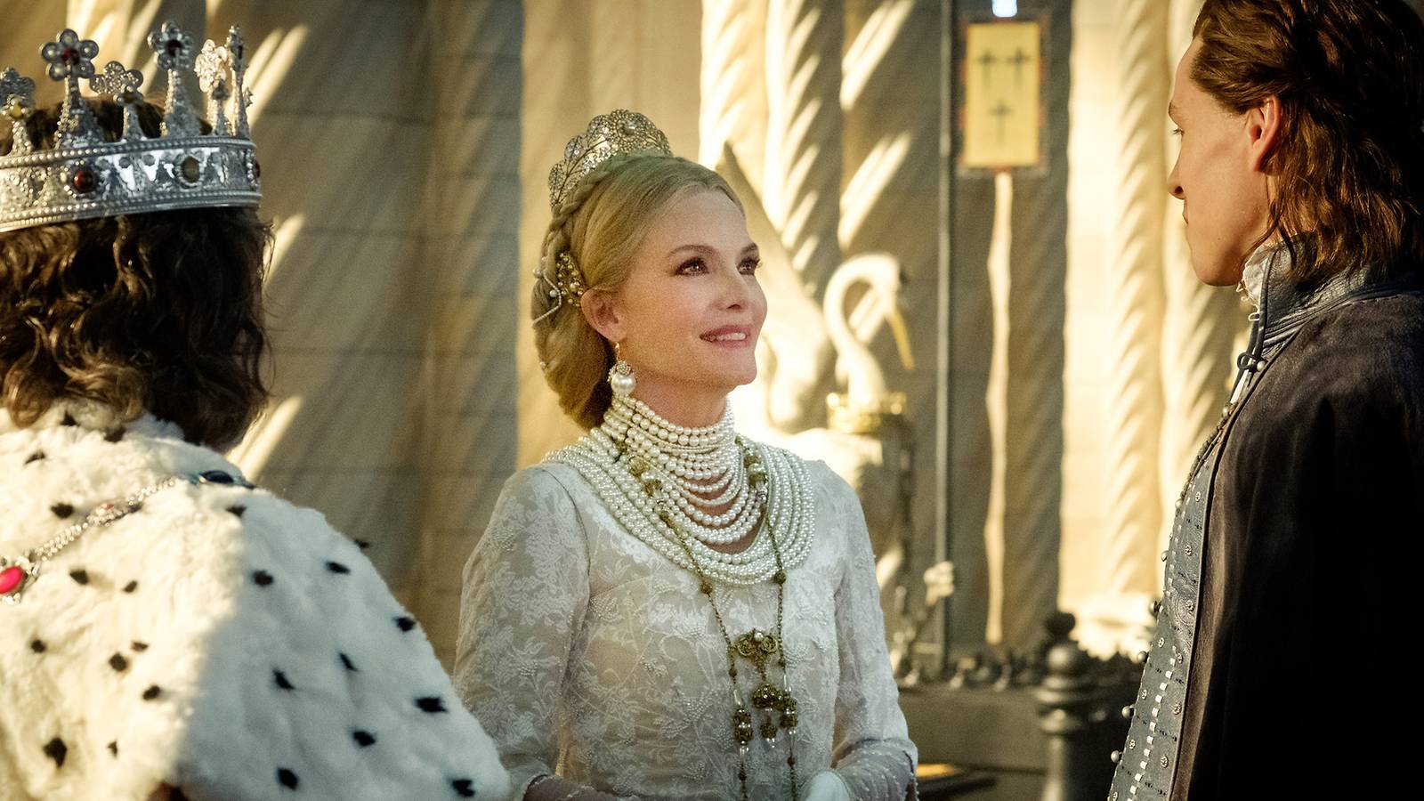 1600x900 Movie Review: The Only Thing Evil In Maleficent: Mistress Of