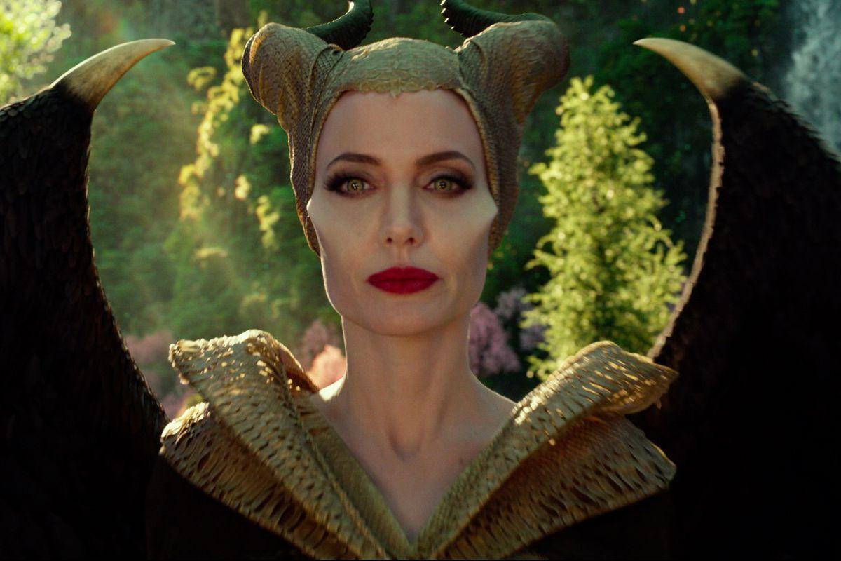 1200x800 Maleficent: Mistress of Evil': Angelina Jolie wears