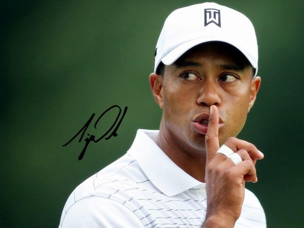 1024x768 Tiger Woods