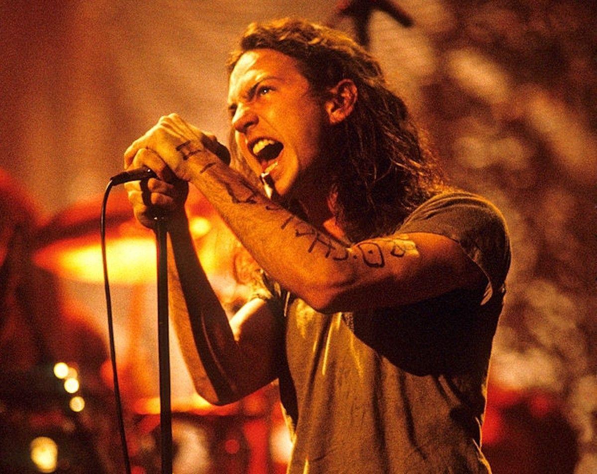 Eddie Vedder Wallpapers - Top Free Eddie Vedder Backgrounds