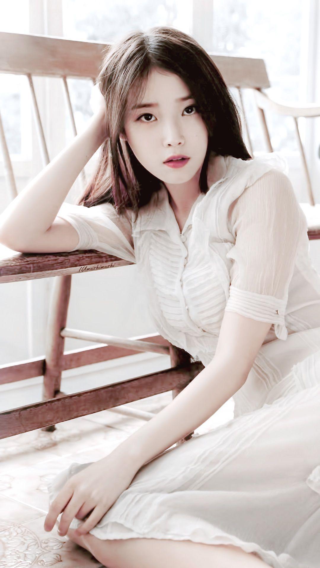 Lee Ji Eun Wallpaper Iphone Iu Elle Wallpaper Aktris Selebritas Gadis Cantik China 2110