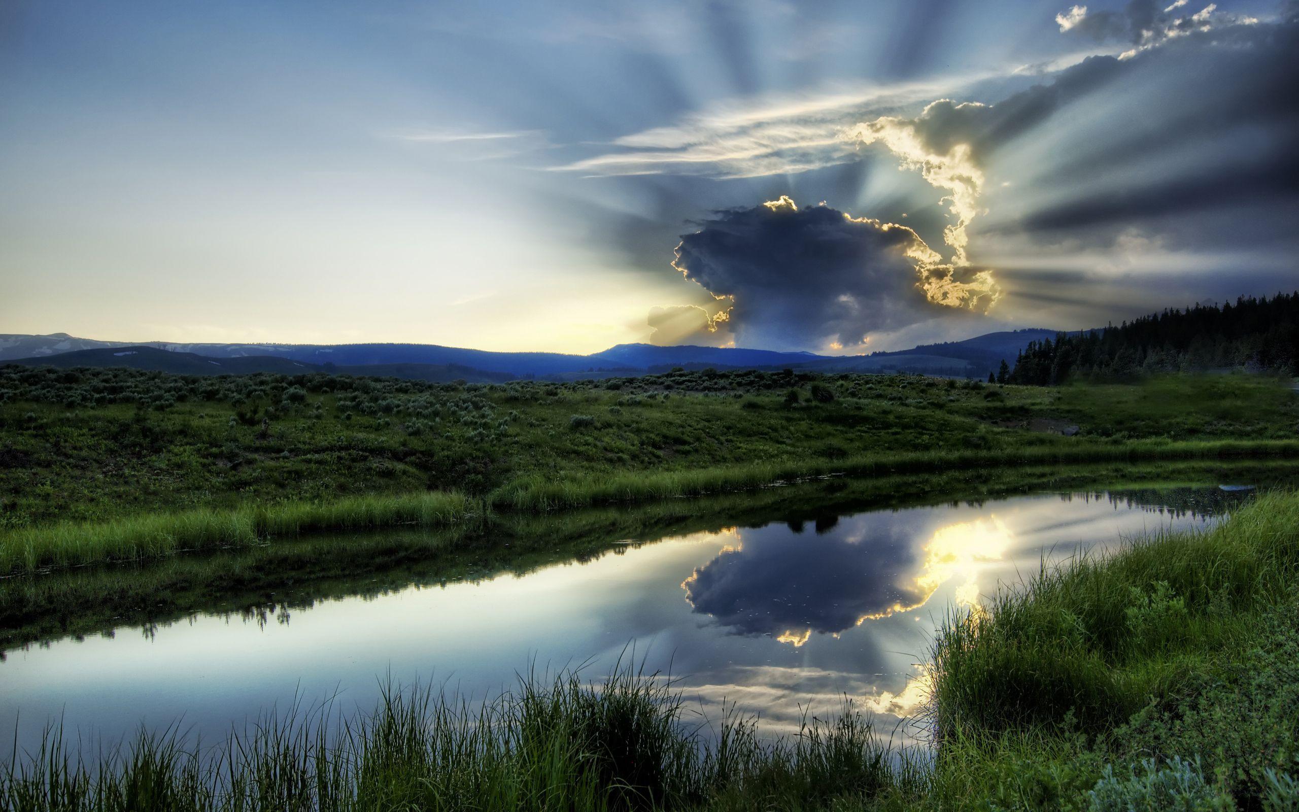 2560x1600 The Atomic Explosion and Mushroom Fallout at Sunset