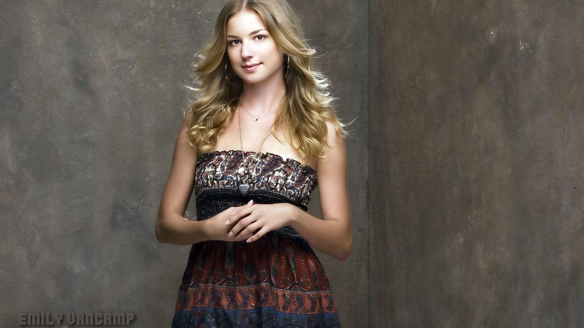 Emily VanCamp Wallpapers - Top Free Emily VanCamp Backgrounds