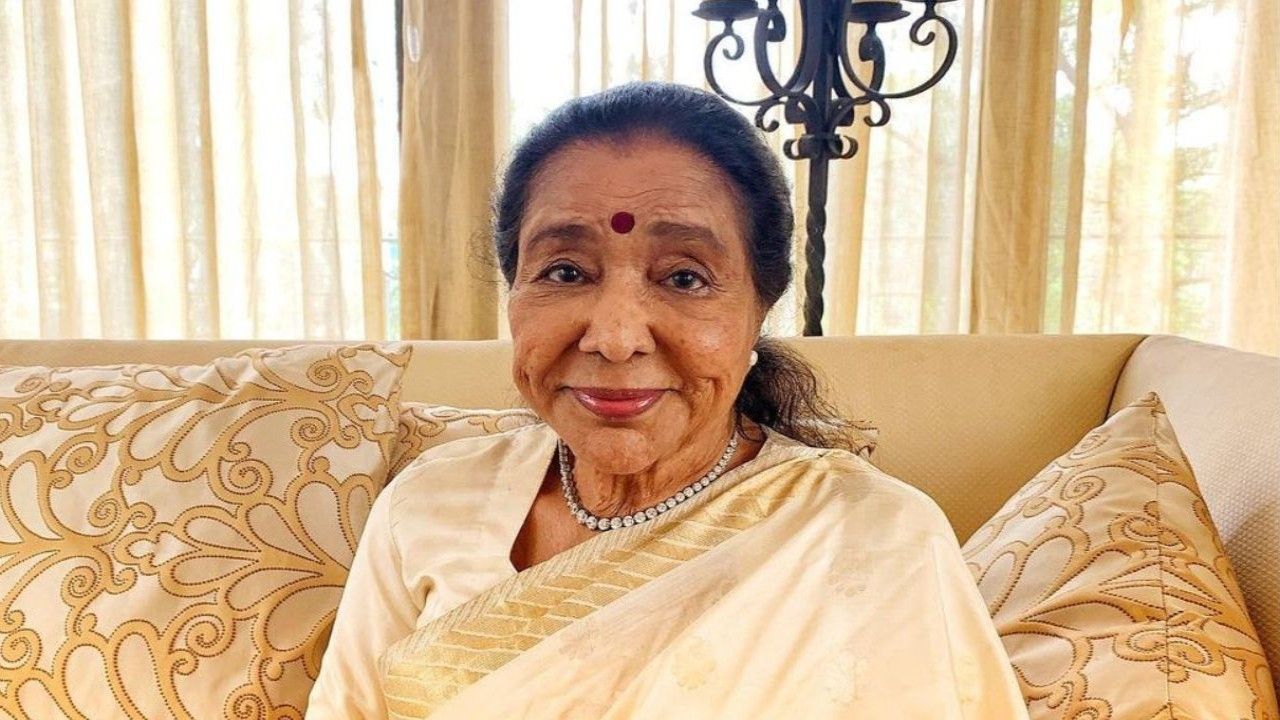 1280x720 Happy Birthday Asha Bhosle: When 16