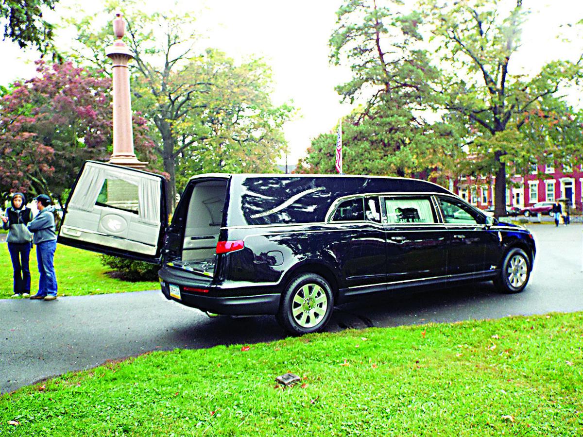 1200x900 funeral traditions