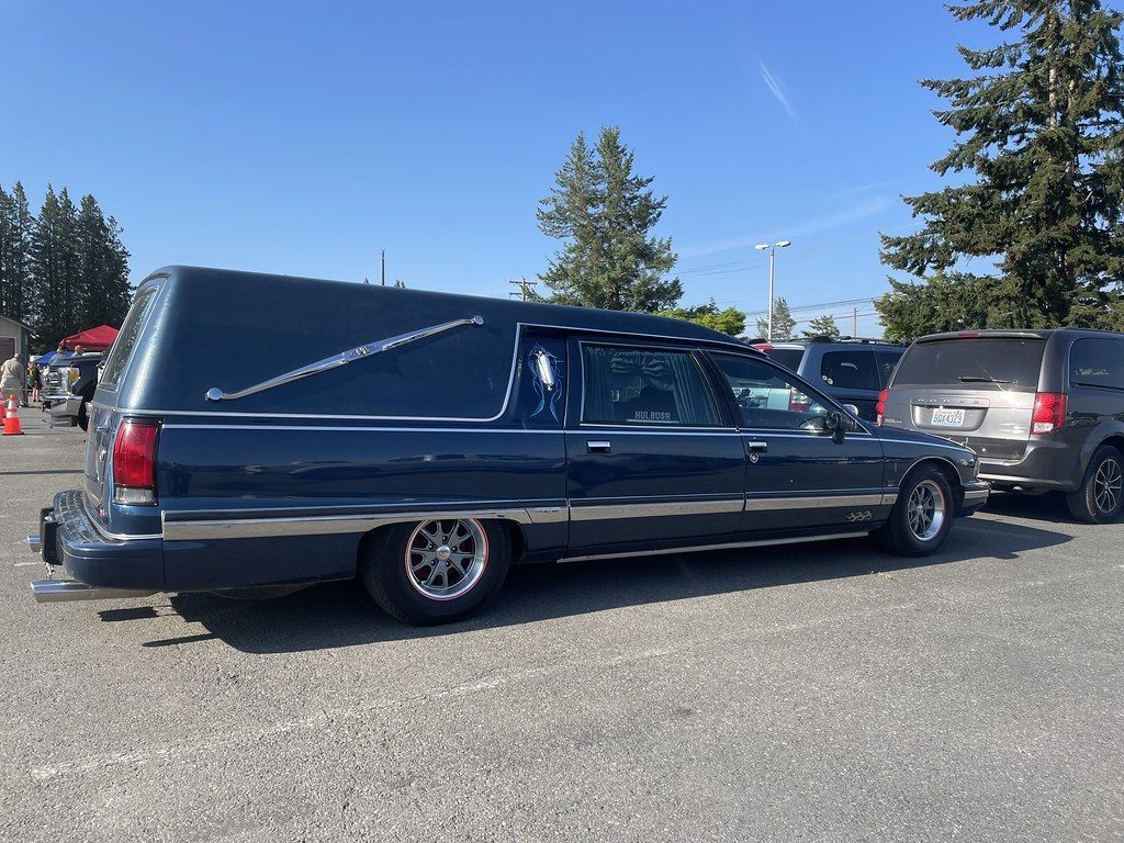 1024x768 Buick Roadmaster Hearse. I'd say that