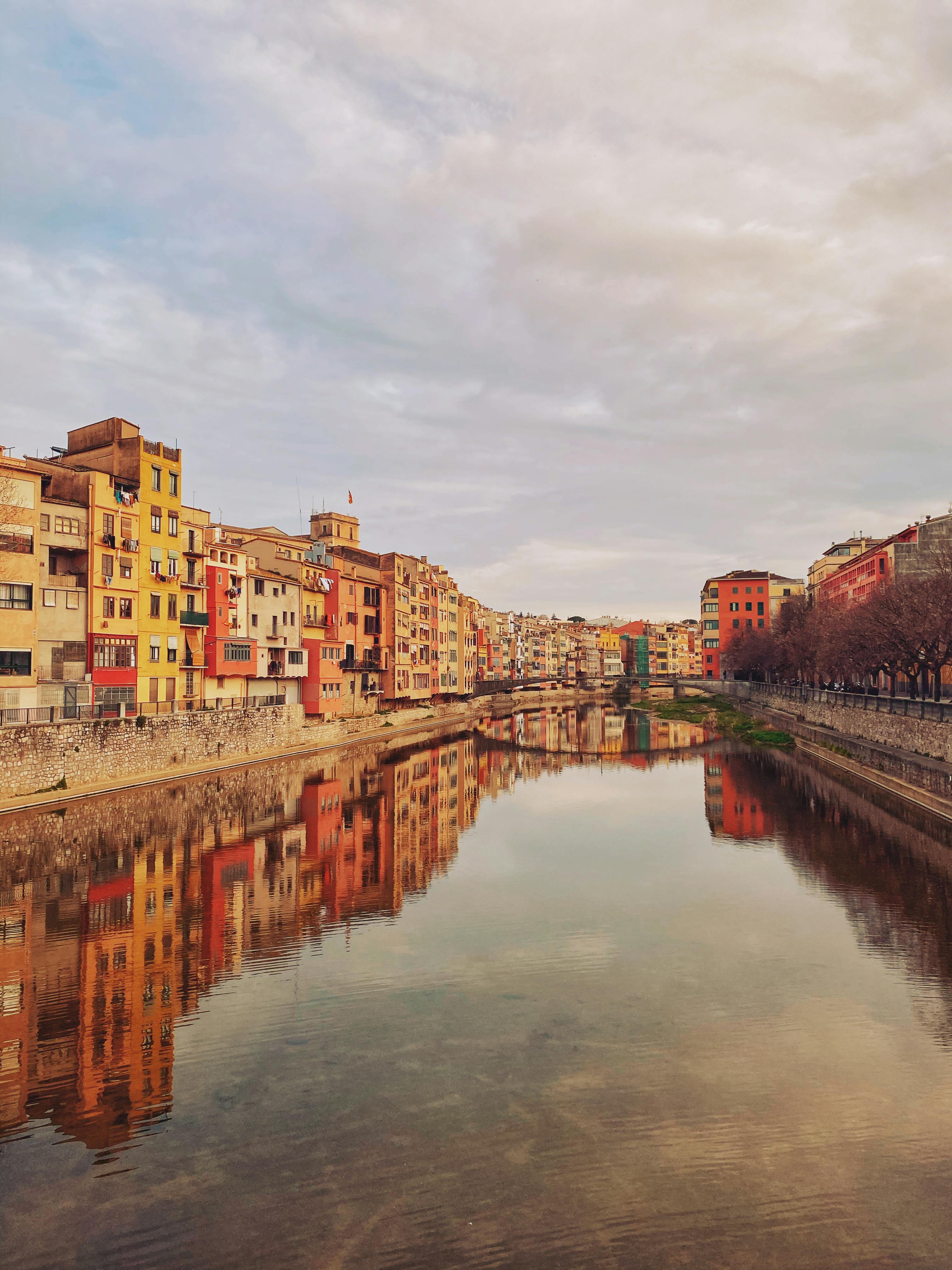 3024x4032 Colorful River Side Houses · Free Stock