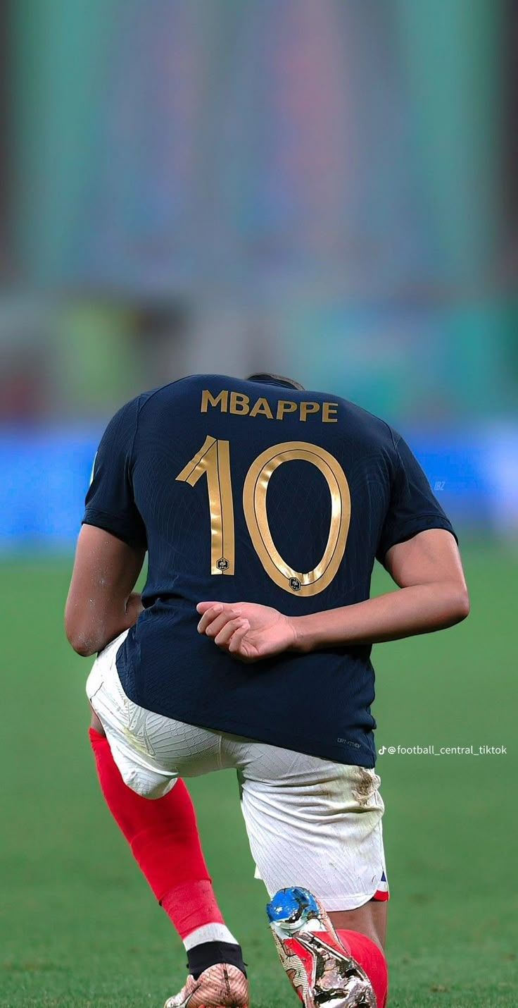 736x1430 Mbappe world cup 2022 France wallpaper