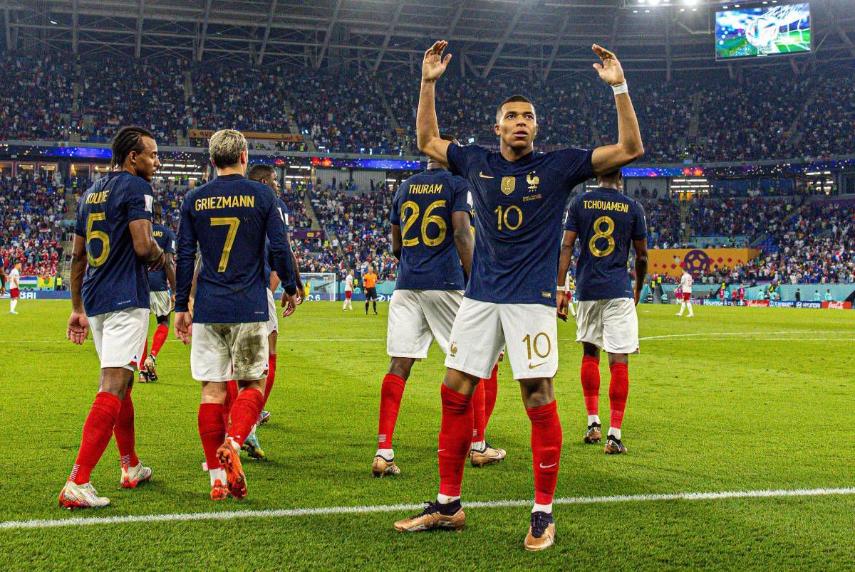 1200x804 Mbappe World Cup 2022 Wallpaper Free