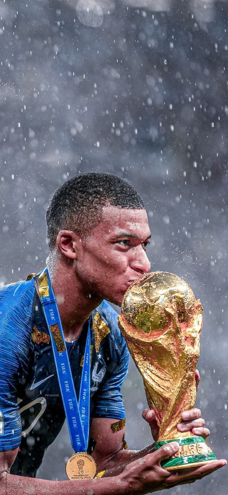 736x1593 Kilyan Mbappe wallpaper