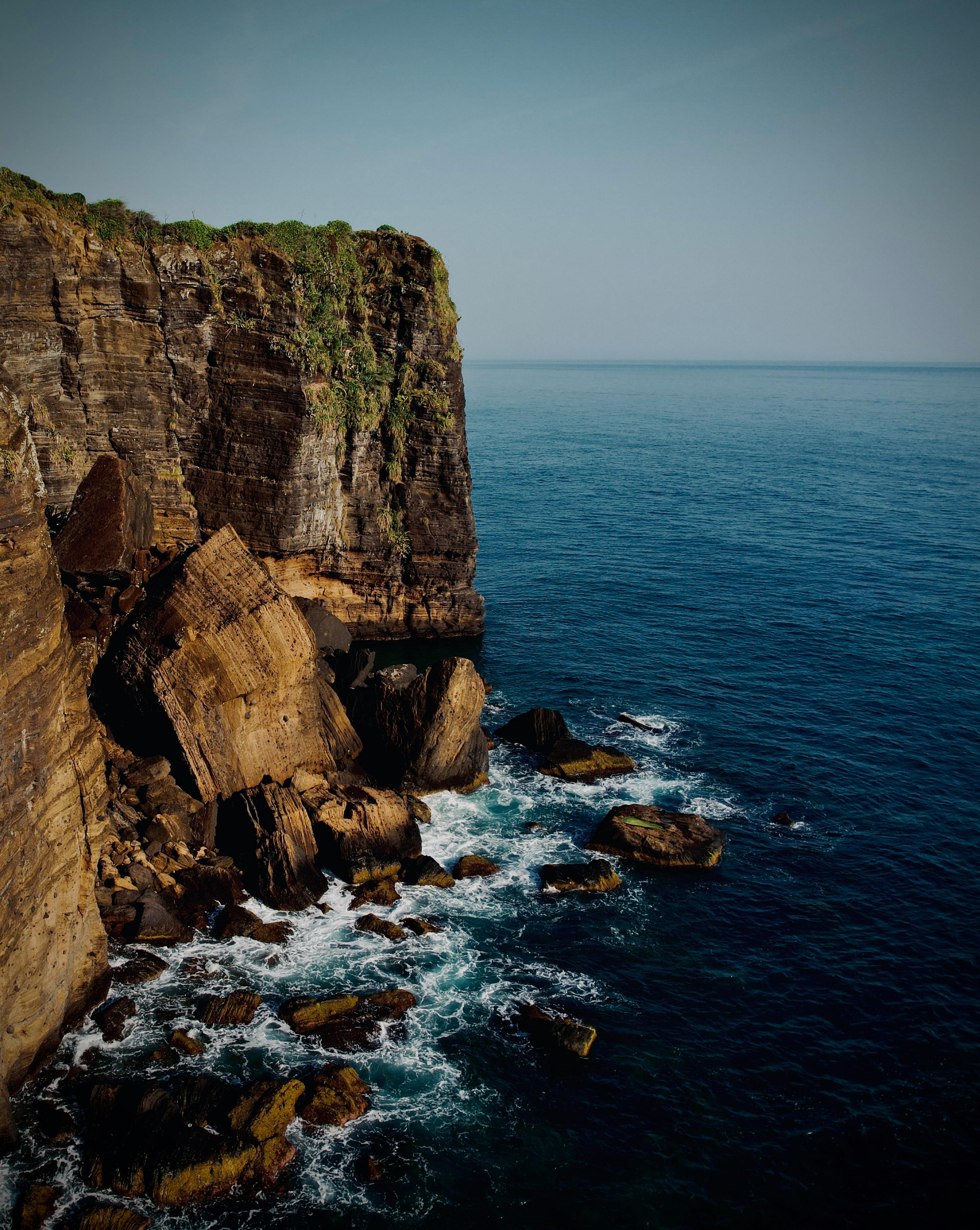 2906x3648 Cliff on Sea Shore · Free