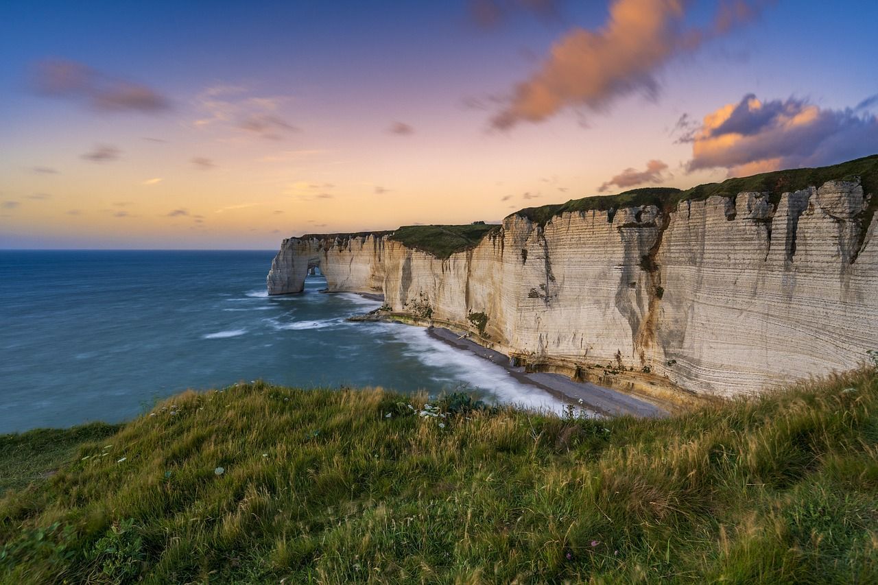 1280x853 Free Window Cliff & Cliff Image