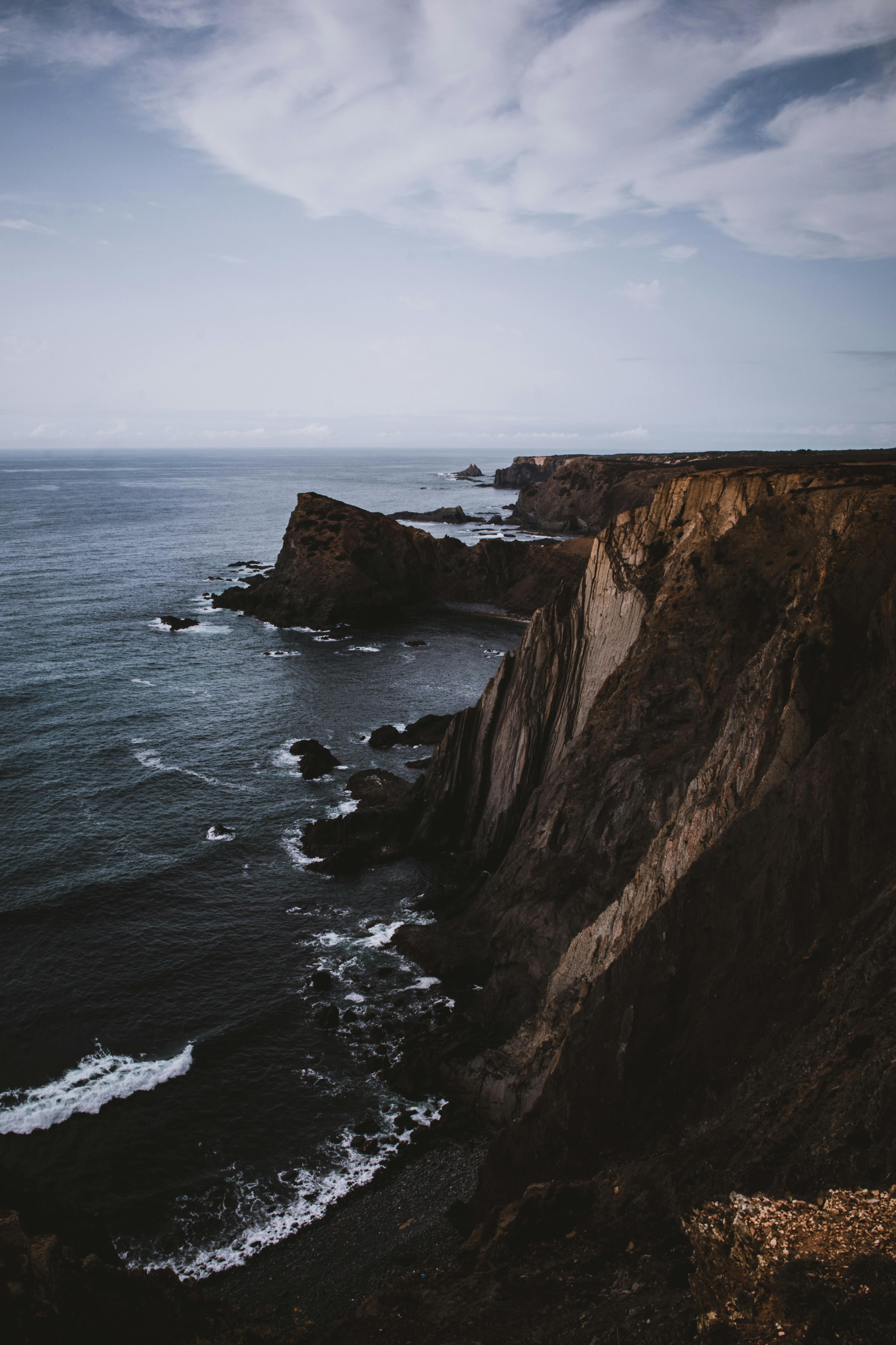 3892x5838 Coastal Cliff · Free